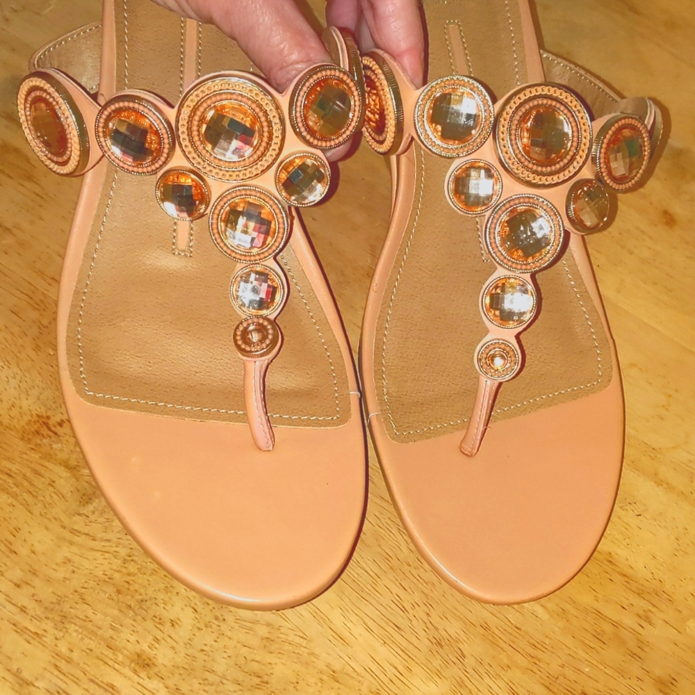 New Directions Freska Wedge Sandals Peach Bling Size 8.5